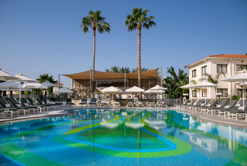 Ein Foto vom Pool im The King Jason Paphos