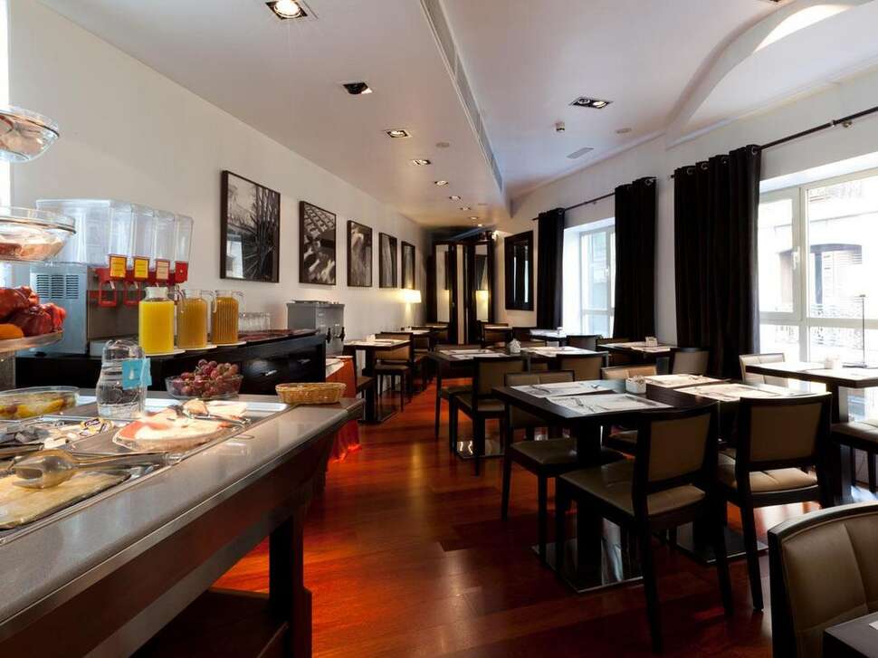 Een foto van de faciliteiten bij Hotel Quatro Puerta Del Sol