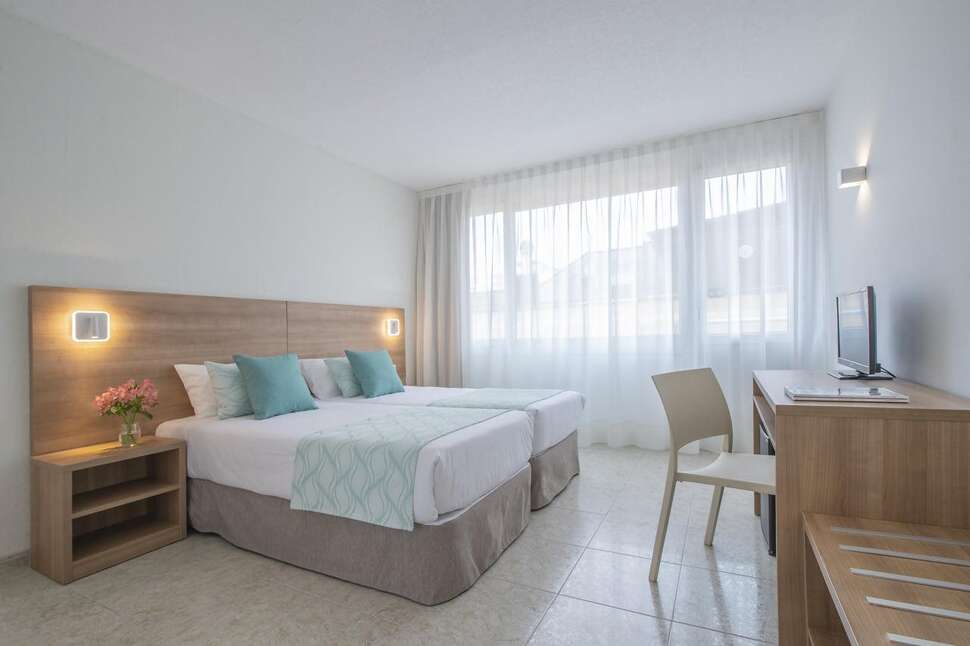 Ein Foto Hotel Lloret Santa Rosa