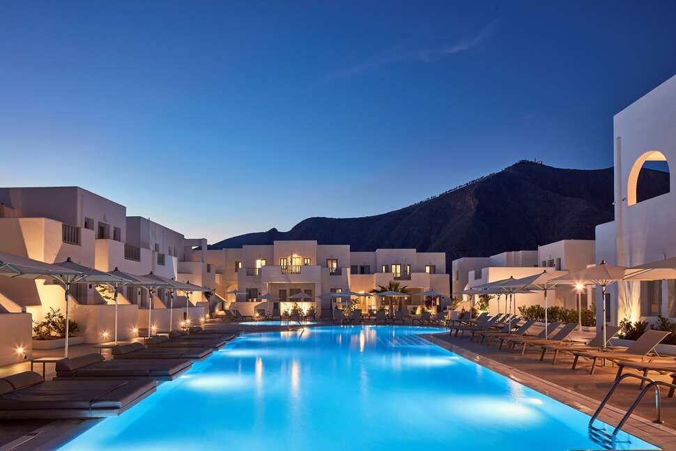Een foto van het zwembad bij Aqua Blue Hotel