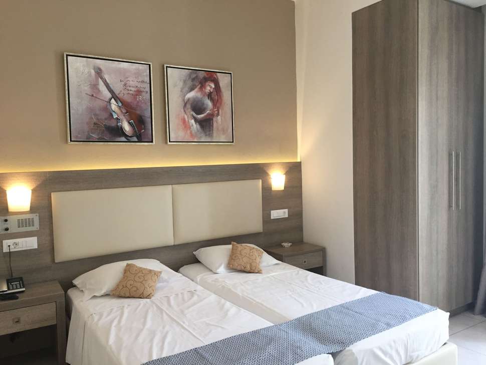 Ein Foto Voula Hotel