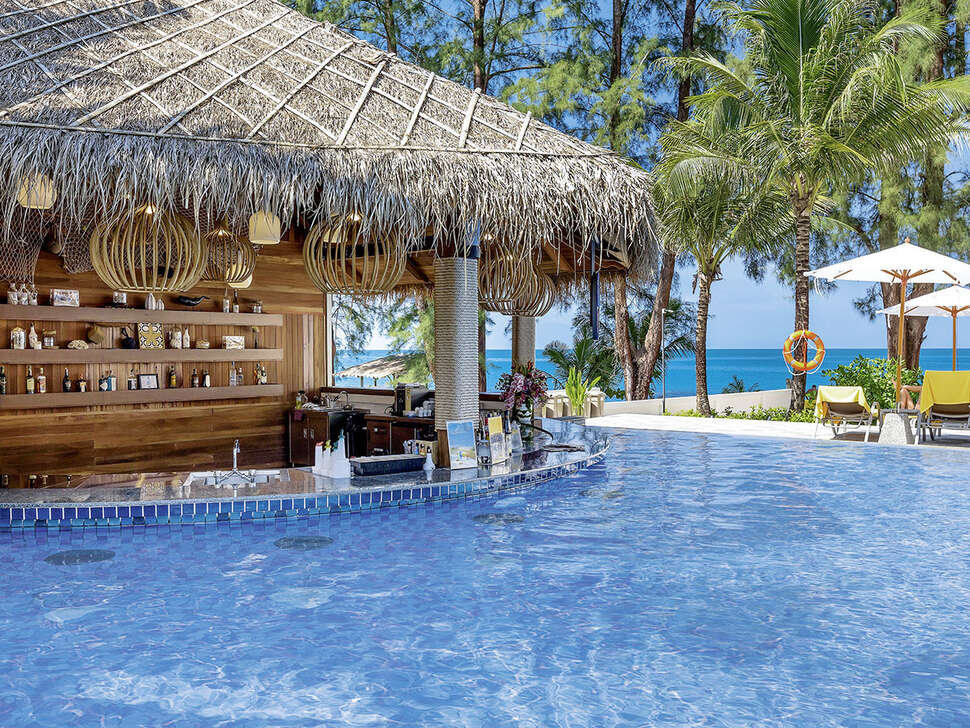 Ein Foto vom Pool im X10 Khao Lak