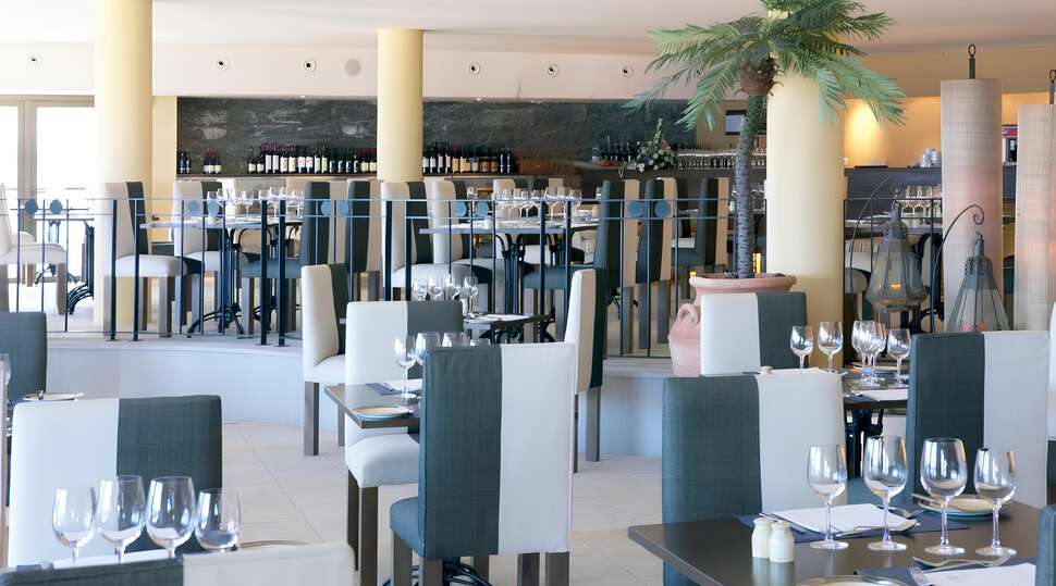 Ein Foto von den Einrichtungen im Hotel Torre Praia
