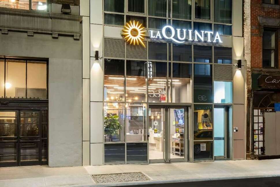 Een foto van La Quinta Inn & Suites by Wyndham Times Square South
