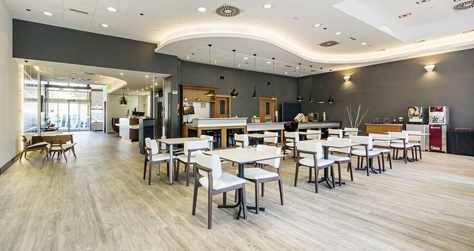 Een foto van de faciliteiten bij Hotel Ilunion Valencia 3