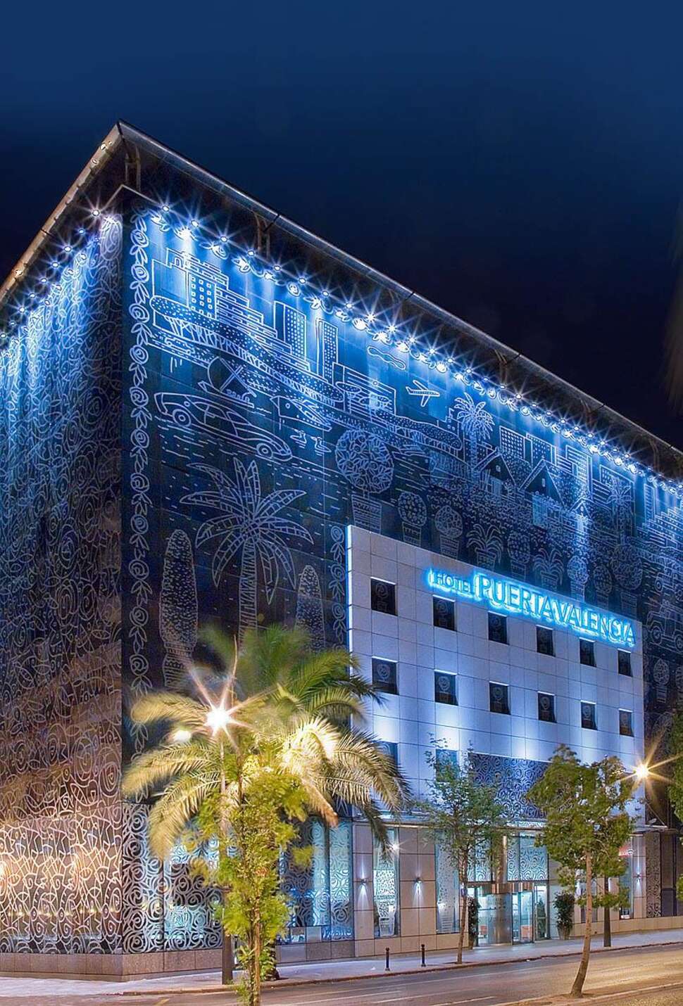 Een foto van de buitenkant van Silken Puerta Valencia
