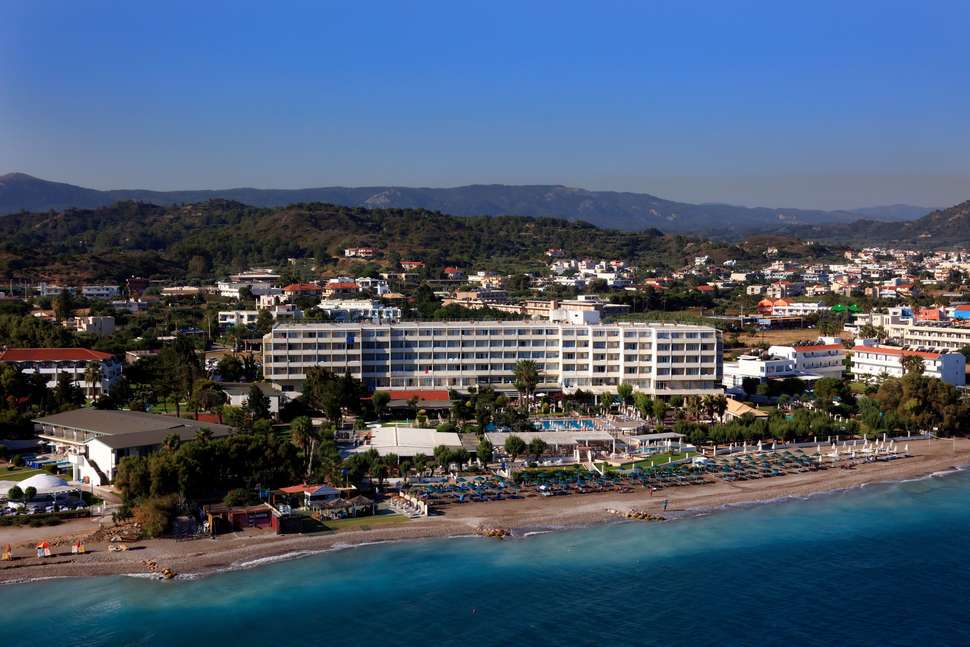 Een foto van de buitenkant van Blue Bay Beach Resort