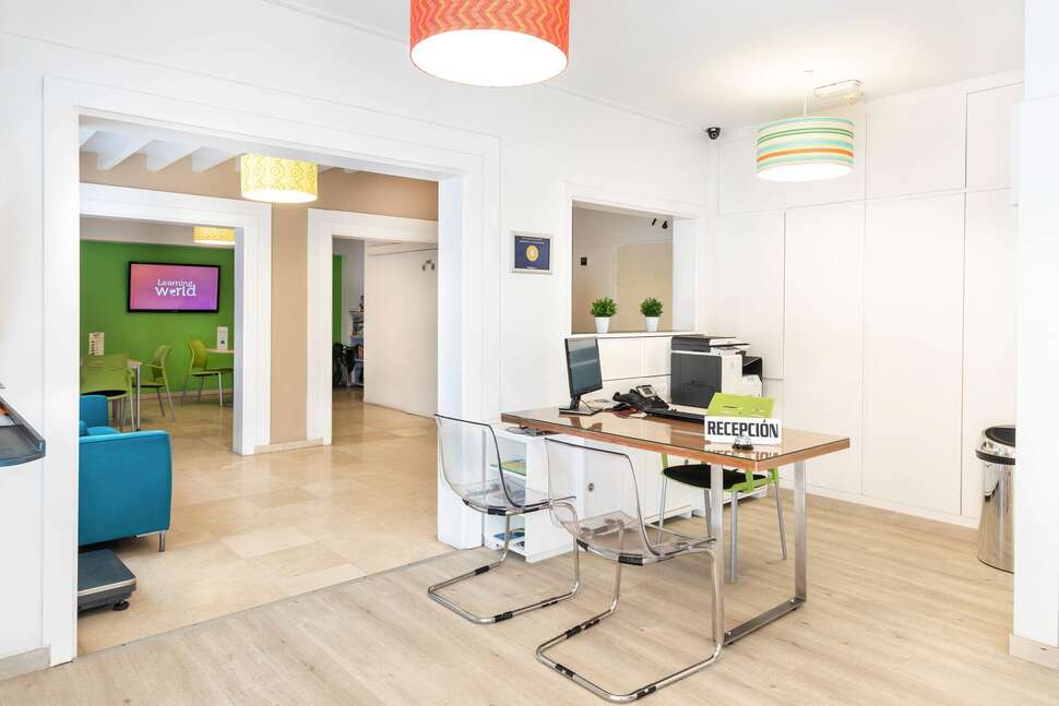 Een foto van het interieur van Aparthotel Dragos del Norte