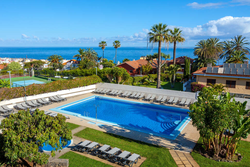 Een foto van het zwembad bij Hotel O7 Tenerife