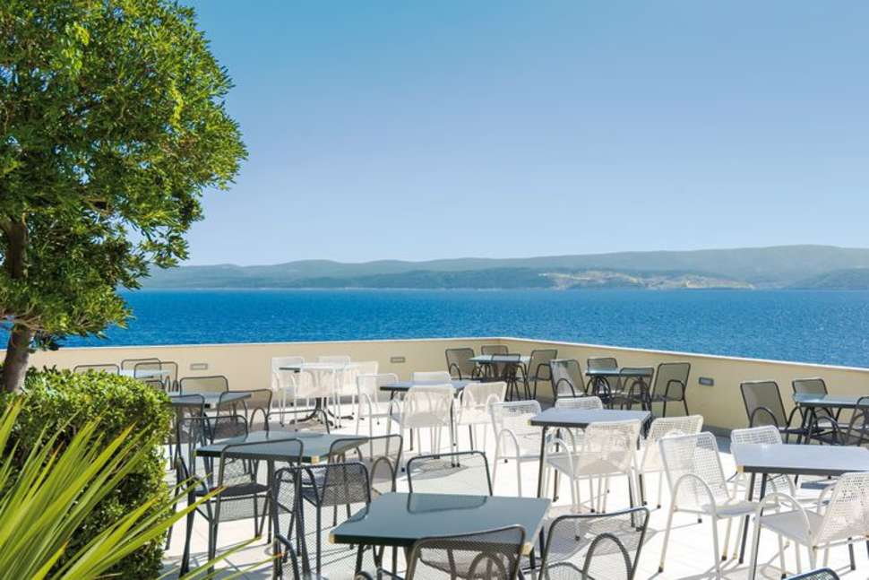 Een foto van het terras bij Holiday Village Sagitta