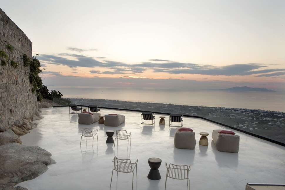 Ein Foto von der Terrasse im Elessa Hotel