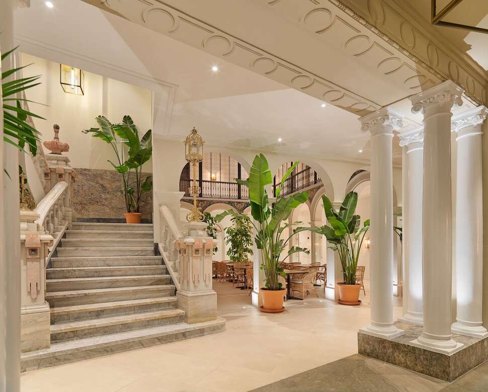 Ein Foto H10 Palacio de Colomera