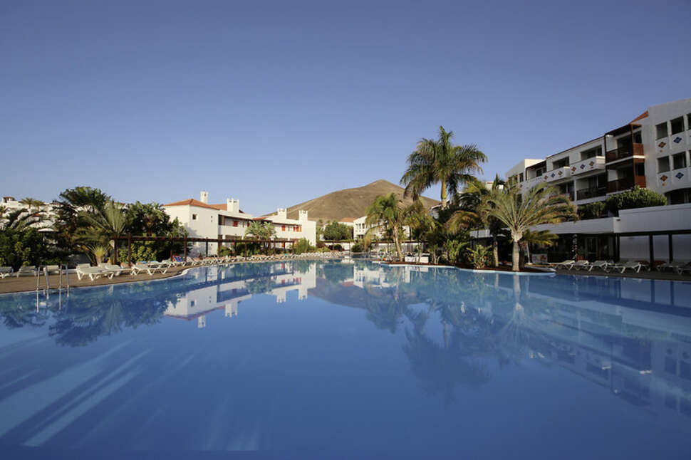 Een foto van het zwembad bij Fuerteventura Princess
