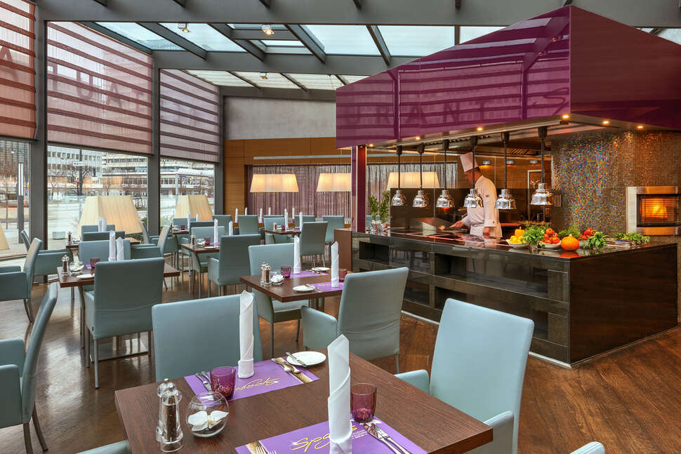 Een foto van Park Inn by Radisson Alexanderplatz
