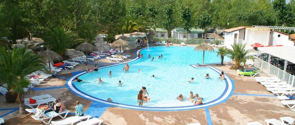 Een foto van het zwembad bij Camping Blue Bayou