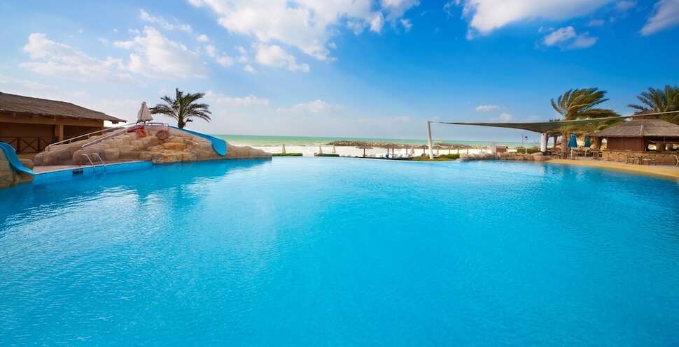 Een foto van een overzicht van Coral Beach Resort Sharjah