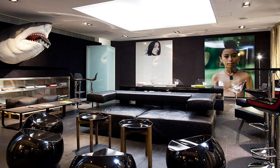 Een foto van het interieur van HM Jaime III