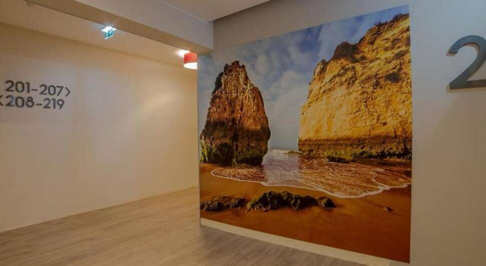 Een foto van het interieur van Flor da Rocha Appartementen