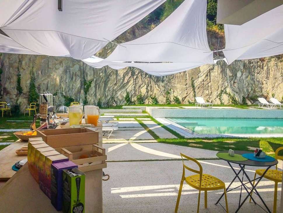 Een foto van het terras bij Semeli Boutique Hotel