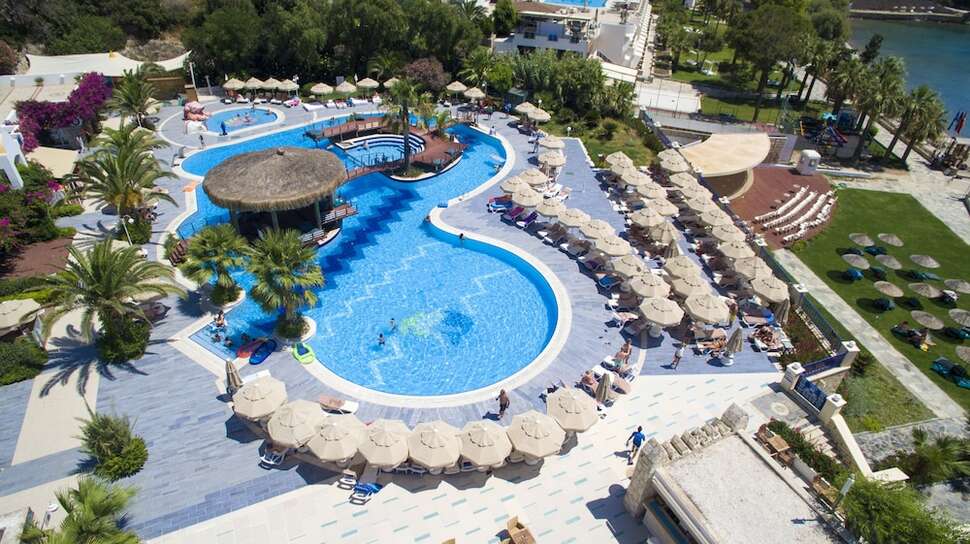 Een foto van het zwembad bij Salmakis Resort & Spa
