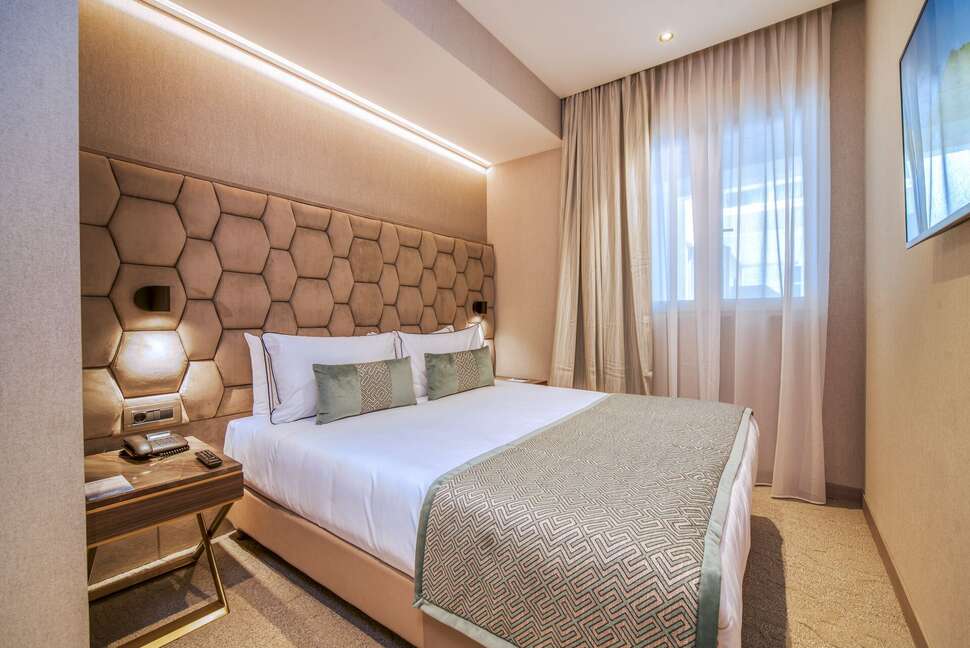Een foto van Hotel AMI Budva Petrovac