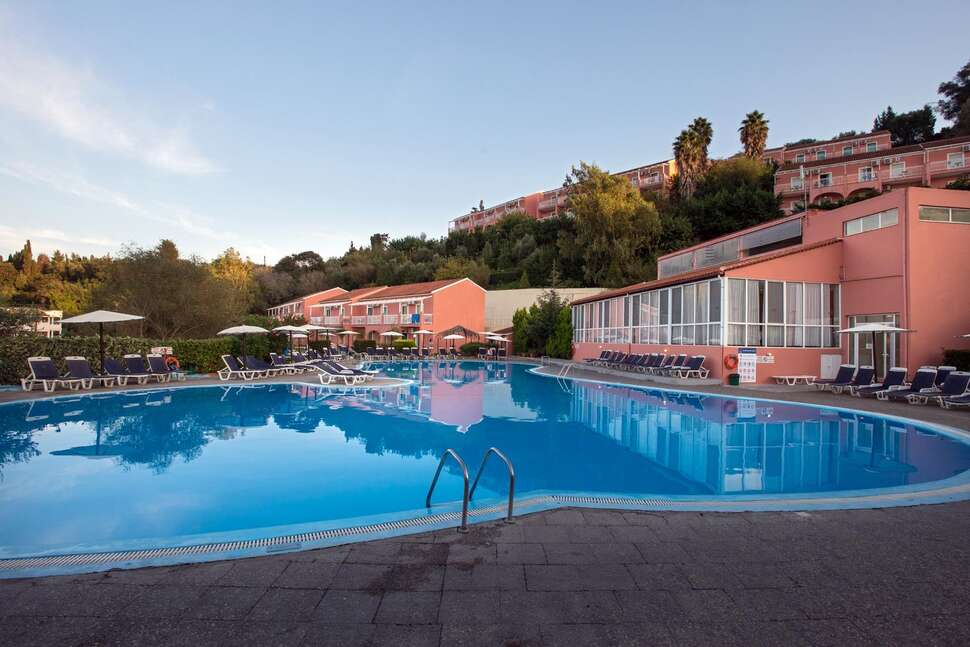 Ein Foto vom Pool im Panorama Sidari Hotel
