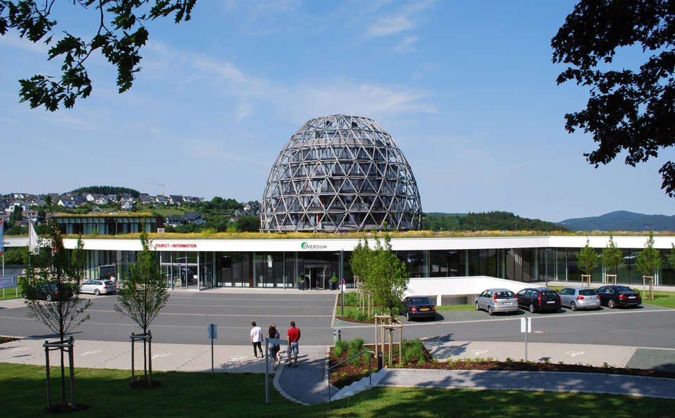 Ein Foto von der Außenansicht des Oversum Vital Resort Winterberg