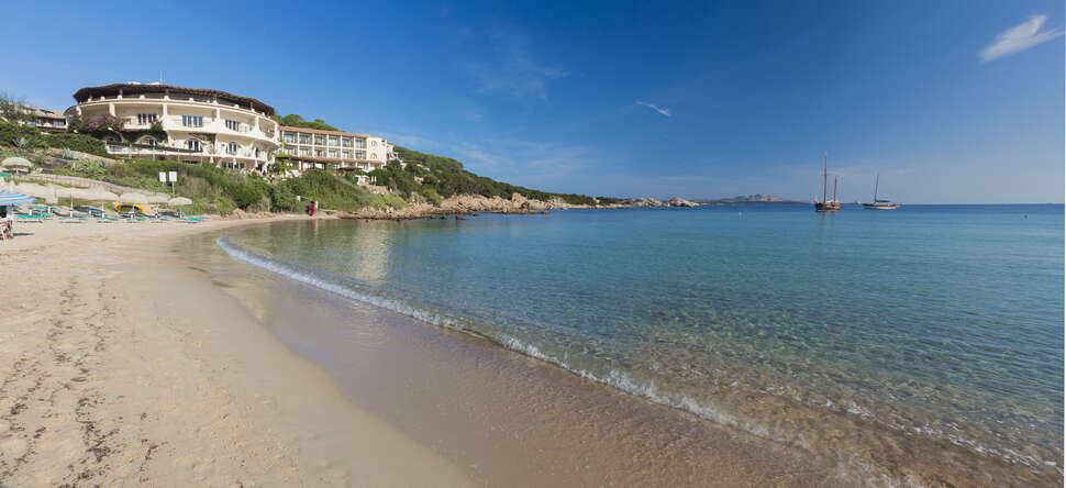 Een foto van de buitenkant van Club Hotel Baja Sardinia