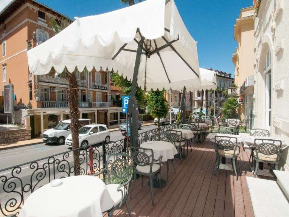 Een foto van het terras bij Amadria Park Agava