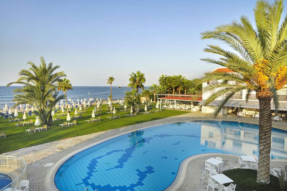 Ein Foto vom Pool im Akti Beach Village Resort