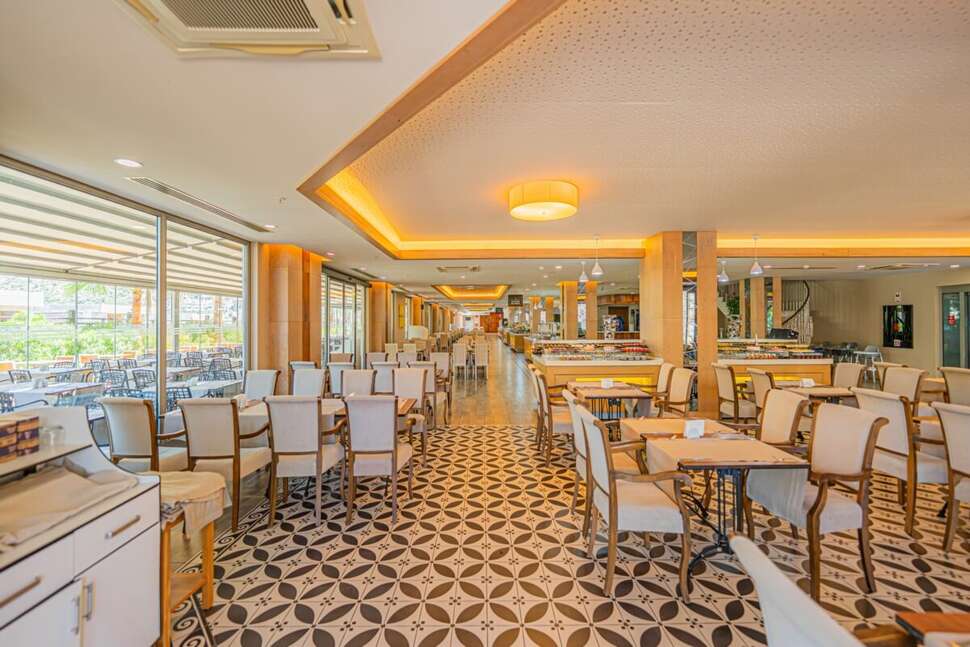 Een foto van Ramada Hotel & Suites by Wyndham Kusadasi