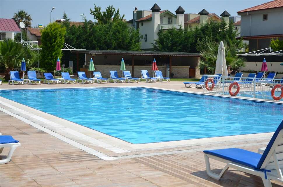 Een foto van het zwembad bij The Gap Hotel Kusadasi