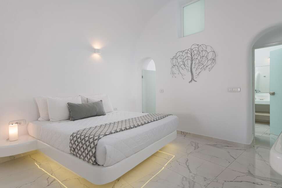 Een foto van White Concept Caves