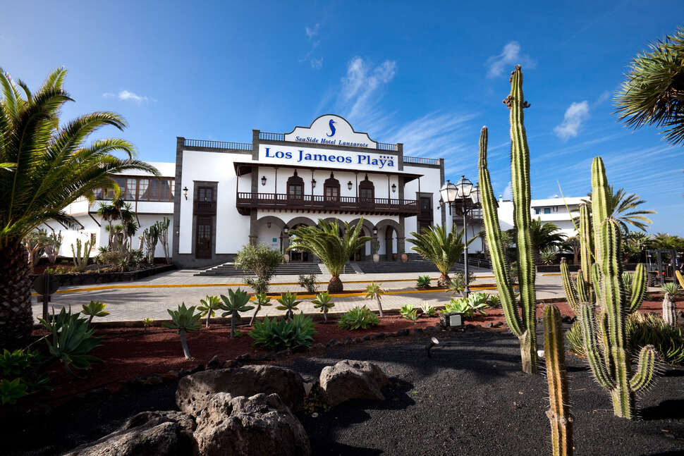 Een foto van de buitenkant van Seaside Los Jameos Playa