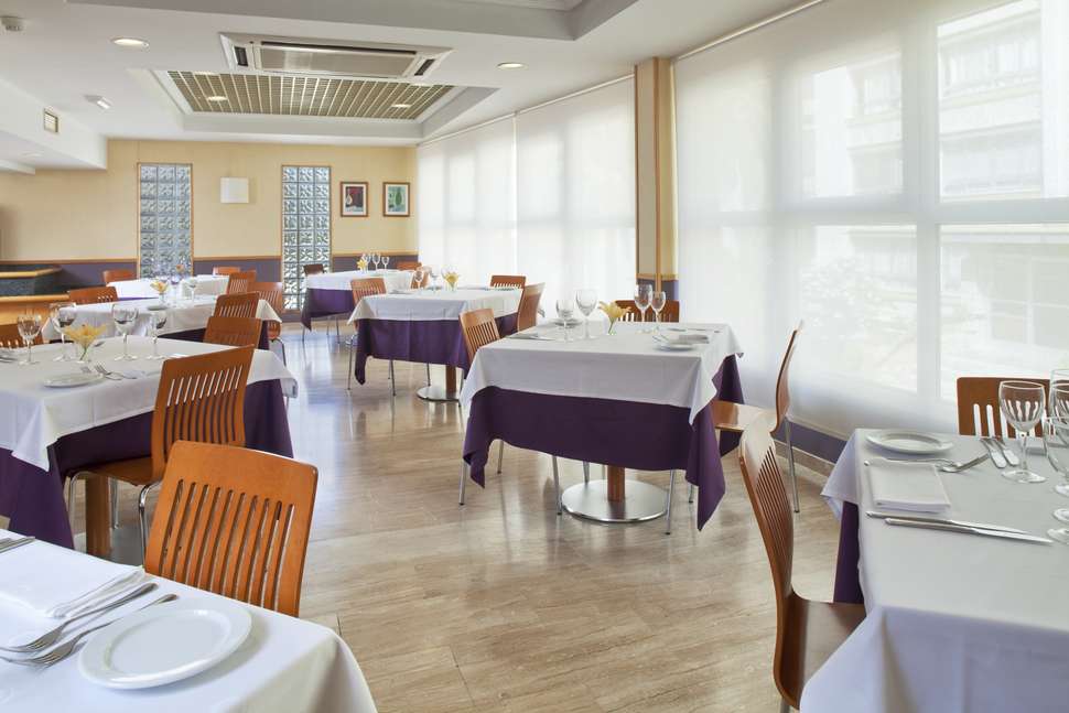 Een foto van de faciliteiten bij Hotel Port Alicante