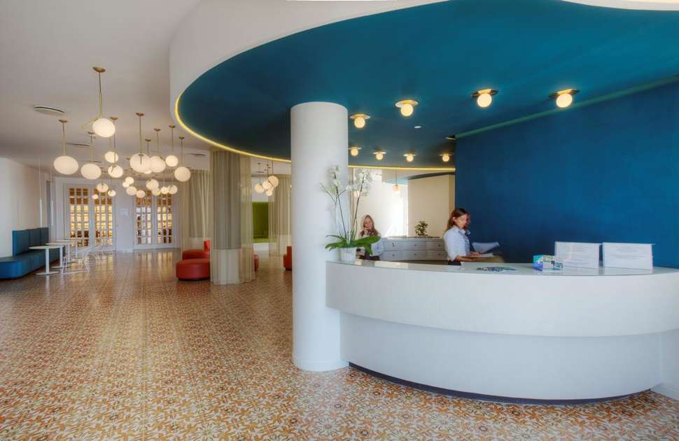 Ein Foto vom Innenbereich im Grand Hotel Riviera