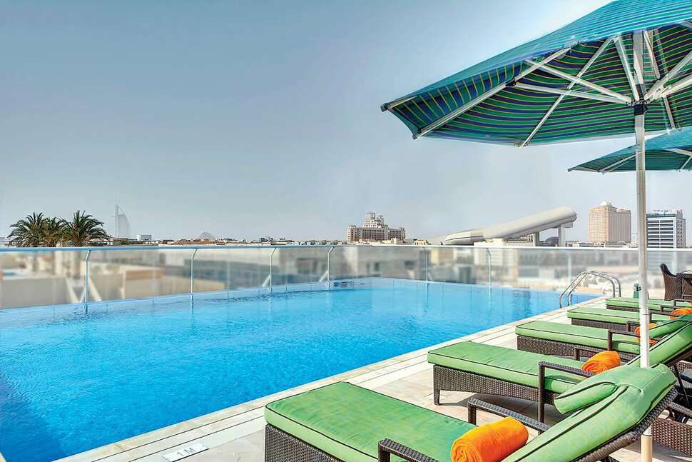 Een foto van Al Khoory Atrium Hotel