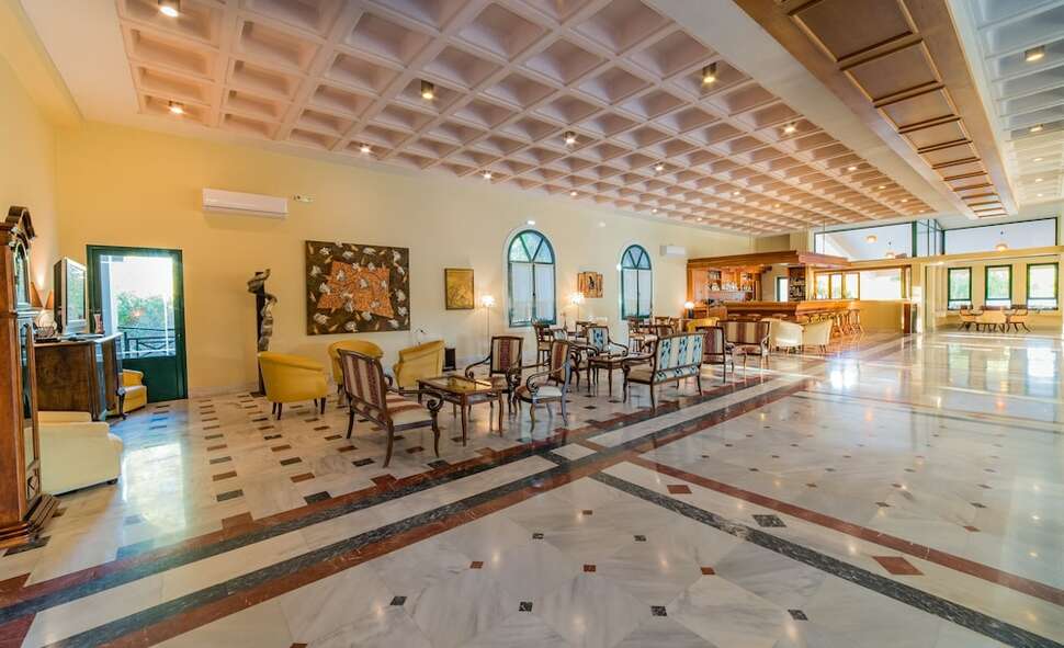 Een foto van het interieur van Ilaria Hotel