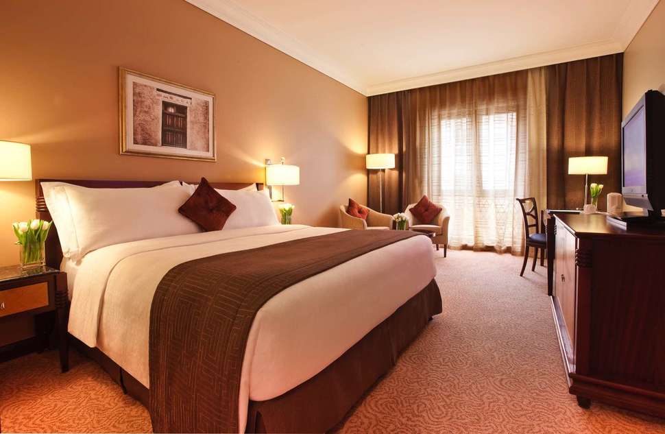 Ein Foto Mövenpick Hotel & Apartments Bur Dubai