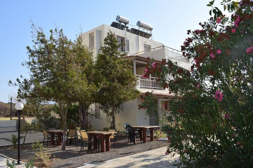 Ein Foto von der Terrasse im Panorama Seaview Apartments