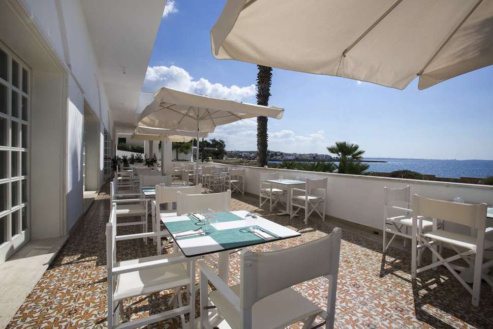 Ein Foto von der Terrasse im Grand Hotel Riviera