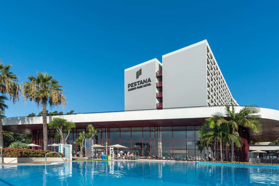 Een foto van de buitenkant van Pestana Casino Park Premium Ocean & Spa Hotel