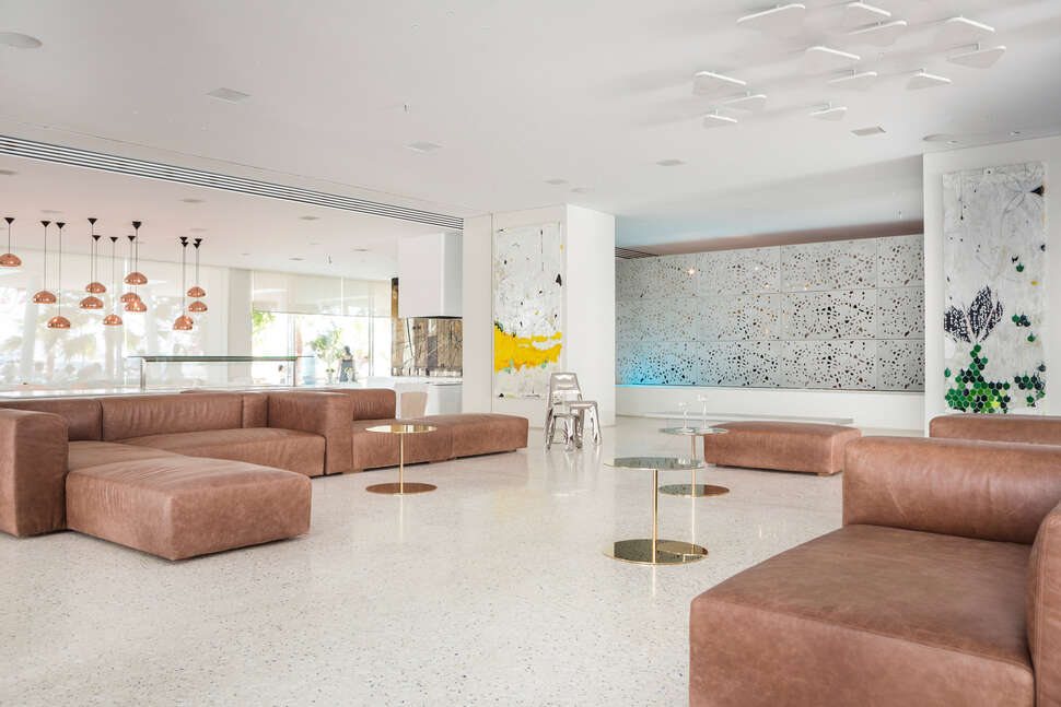 Ein Foto vom Innenbereich im Mykonos Dove Beach Hotel