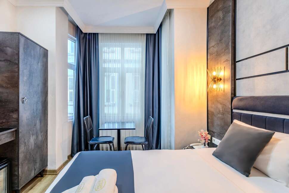 Een foto van La Pazza Suites