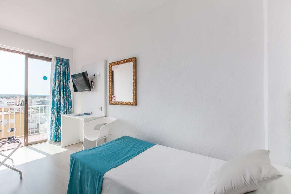 Een foto van Blue Sea Arenal Tower