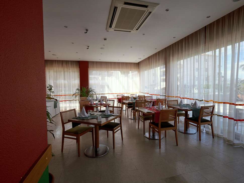 Een foto van de faciliteiten bij Muthu Oura Praia Hotel