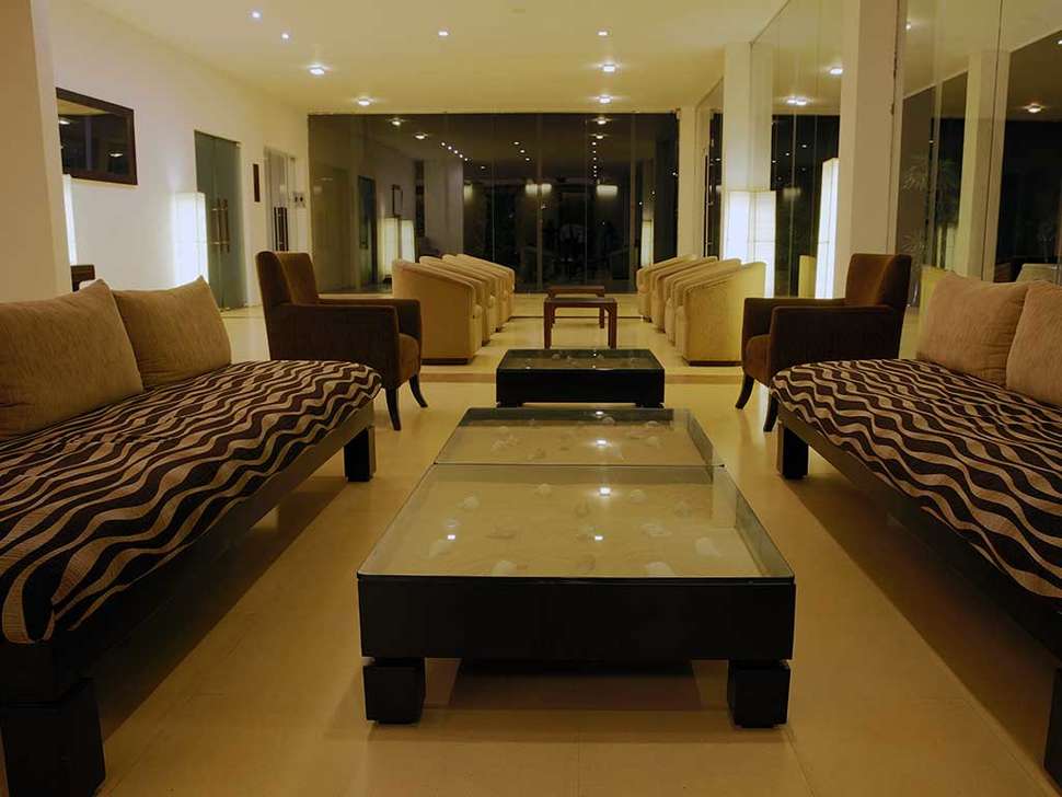Een foto van het interieur van Pegasus Reef Hotel