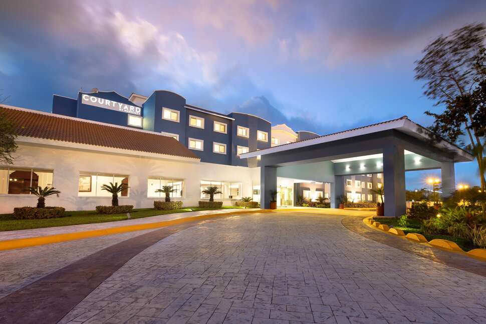 Ein Foto Courtyard by Marriott Cancun Airport