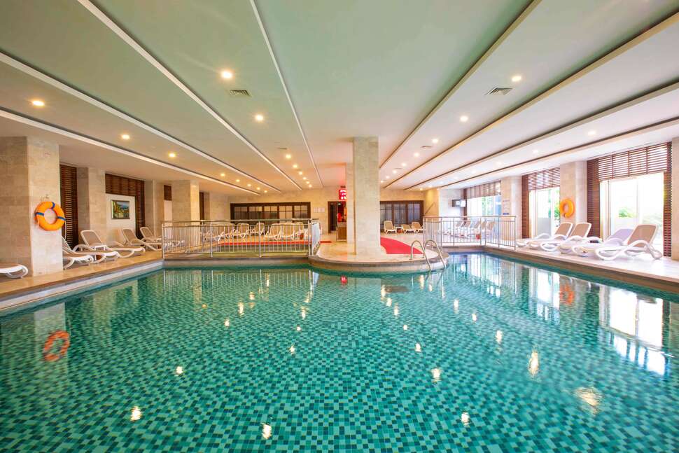 Een foto van het zwembad bij Orange County Resort Hotel Belek