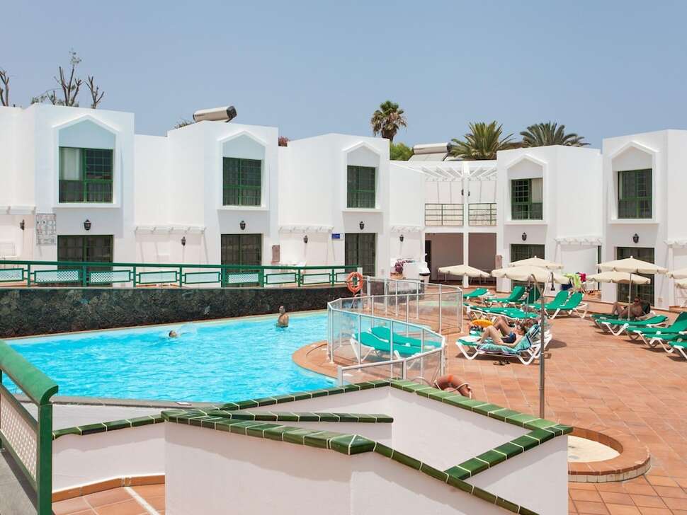 Ein Foto vom Pool im Apartments Tao Caleta Playa